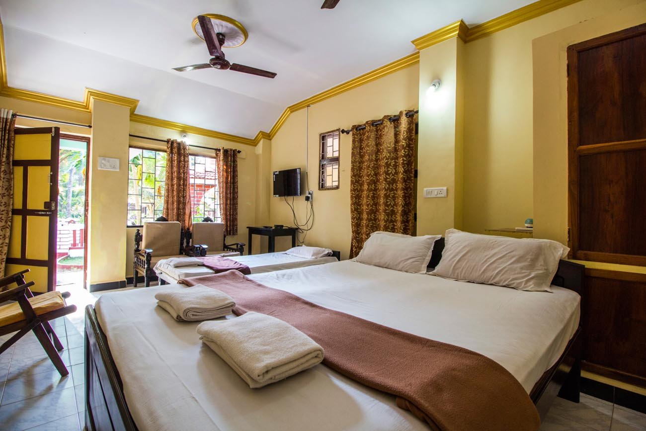 Triple Sharing Room with three beds